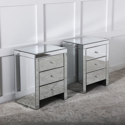 Set of 2 Mirrored 3 Drawer Bedside Tables
