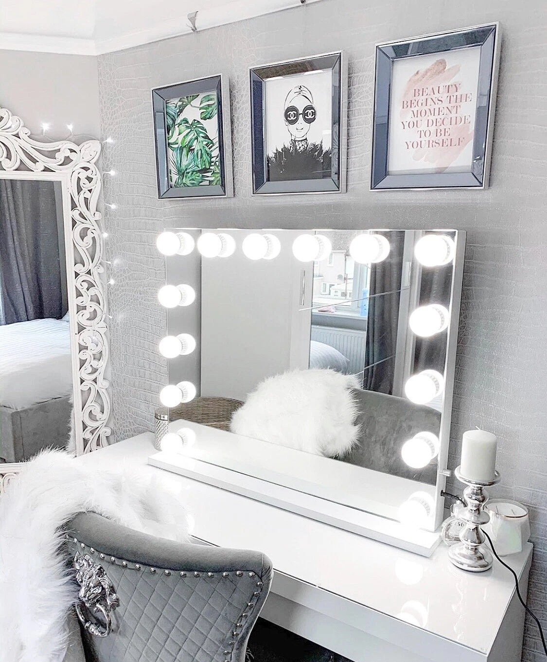 Niches 'LITE' Hollywood Makeup White 12 Bulb Dimmable 3 Settings Vanity Mirror