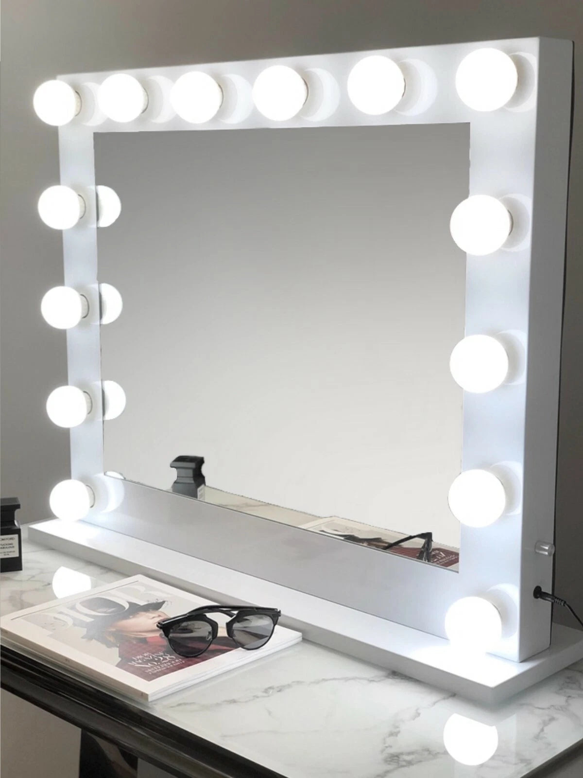 Niches 'LITE' Hollywood Makeup White 14 Bulb Dimmable Vanity Mirror