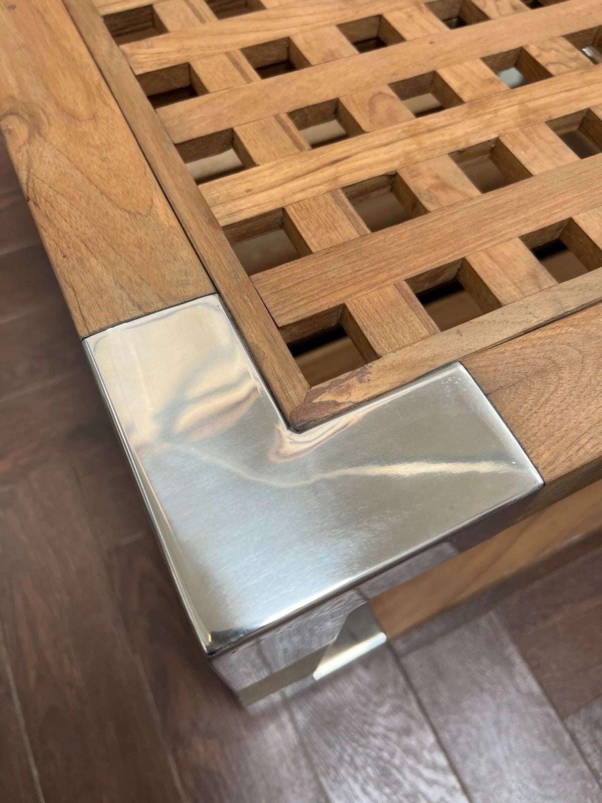 Knuckle Joint Side Table 60x60 Timothy Oulton